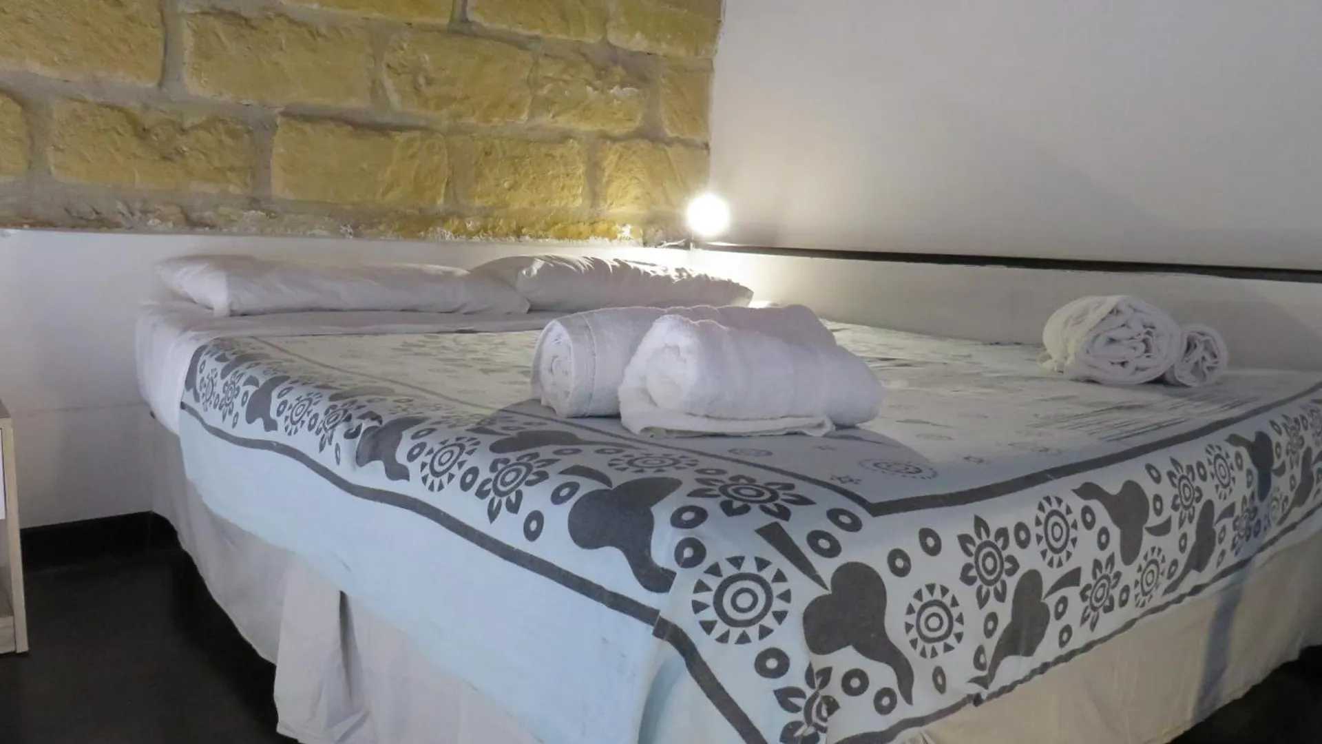 Loft With Terrace In The City Centre パレルモ 0*,  イタリア