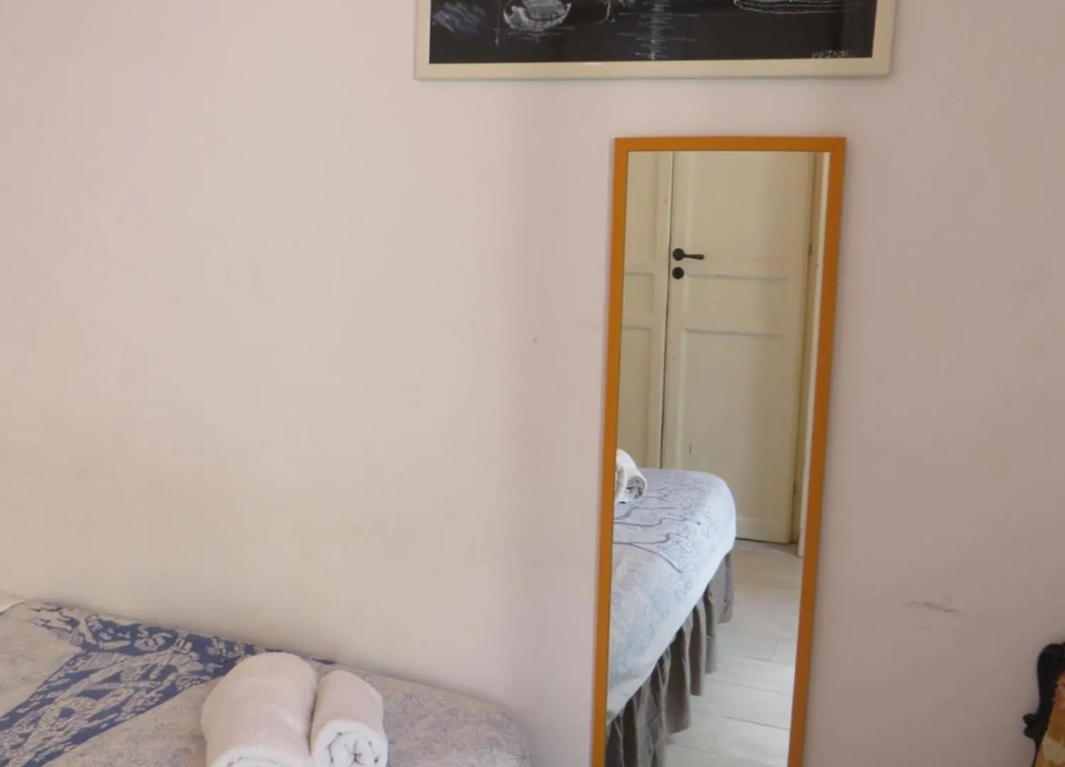 Loft With Terrace In The City Centre パレルモ 0*,  イタリア