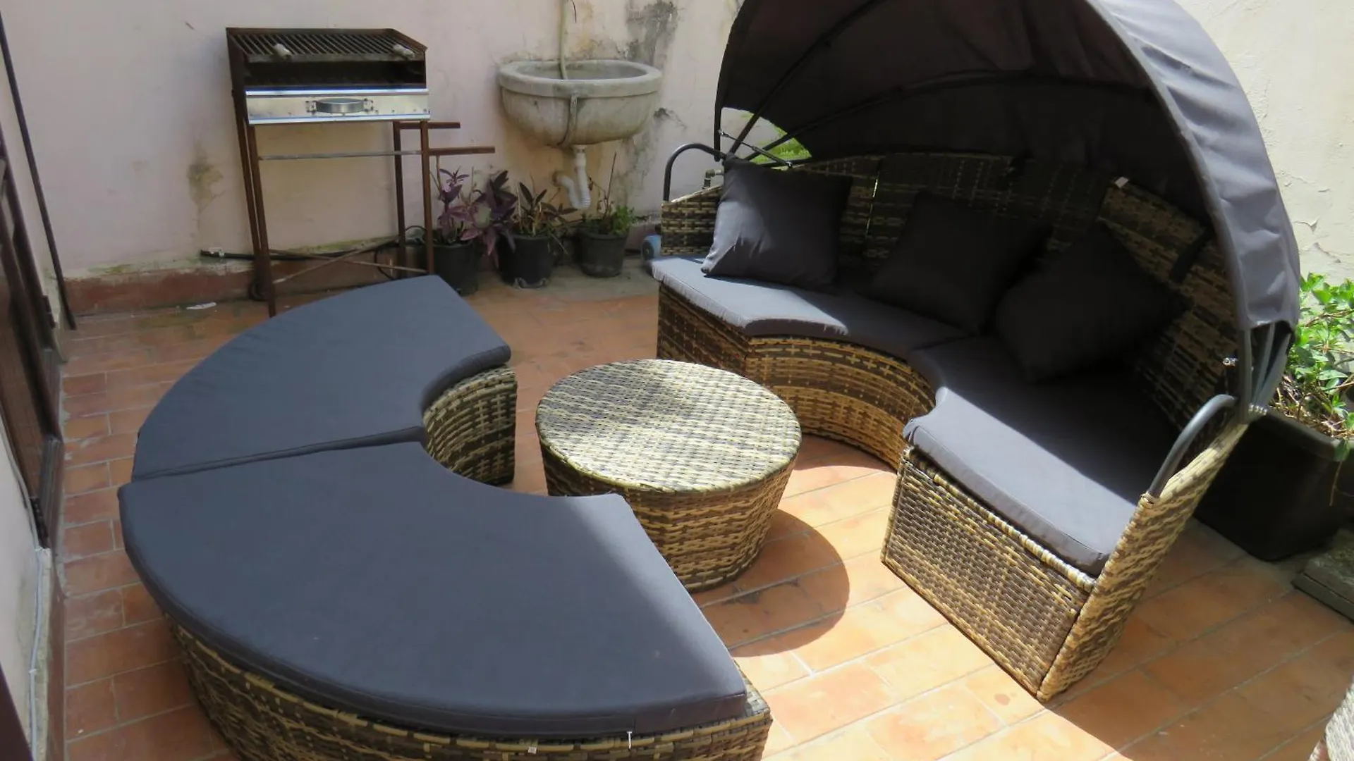 Loft With Terrace In The City Centre パレルモ 0*,